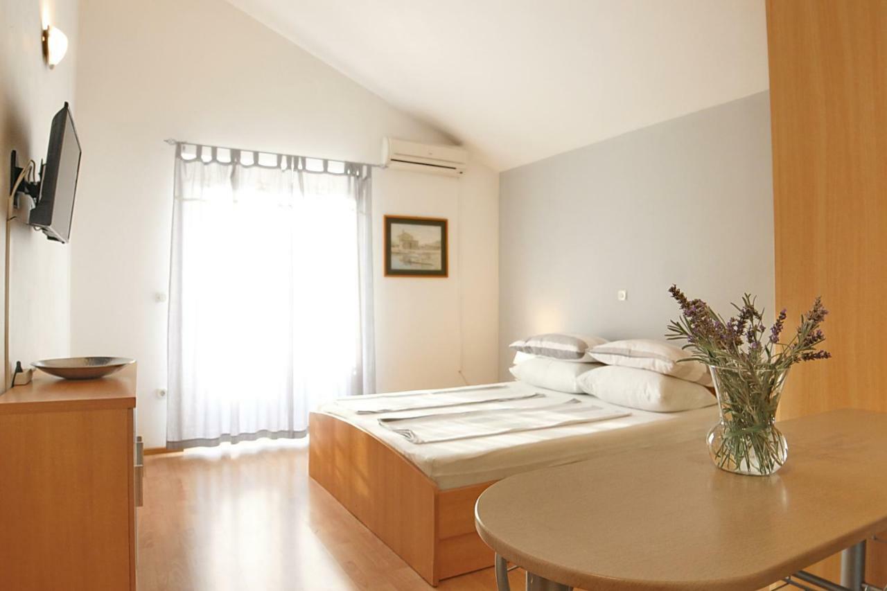 Apartmani Olives Nin Exterior foto